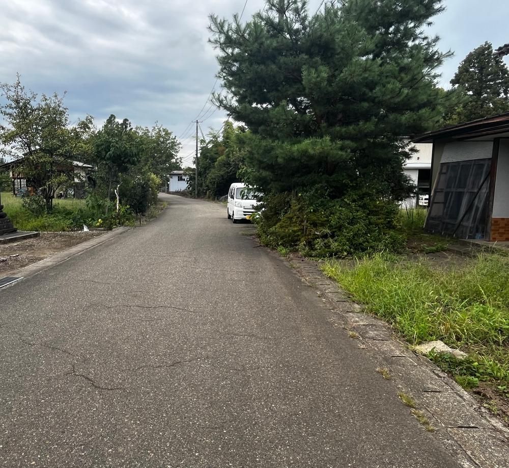 5DK House on 140 Tsubo Lot in Joetsu City, Niigata - Thumbnail 4