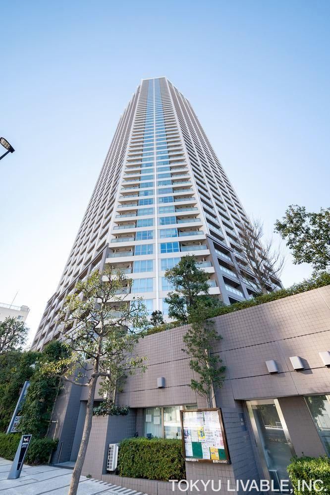 Renovated 3LDK Apartment in Shinjuku, Tokyo - 74m2 - Thumbnail 3