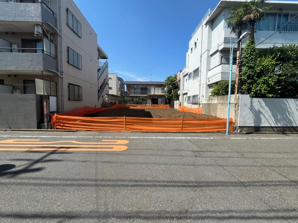 Building Land for Sale in Suginami-ku, Tokyo - 131 m² - Thumbnail 3