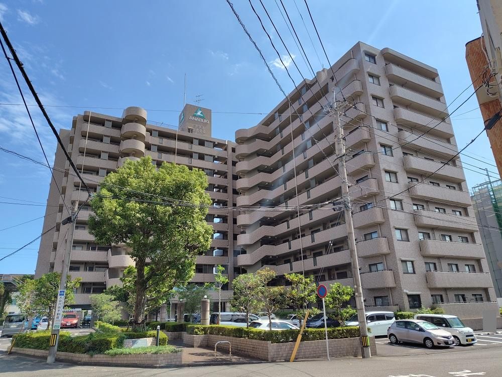 Renovated 3LDK Apartment in Central Miyazaki City Near Station - Thumbnail 2