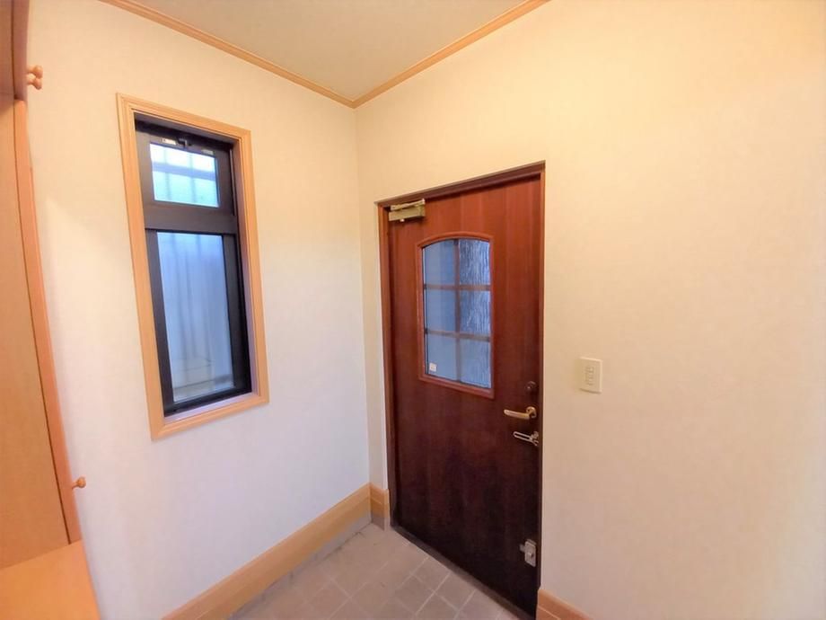 4LDK Detached House for Sale in Minami Koshien, Nishinomiya - Thumbnail 2