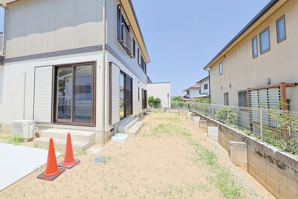 Renovated 4LDK Sekisui Heim House in Sakai, Osaka - Thumbnail 2