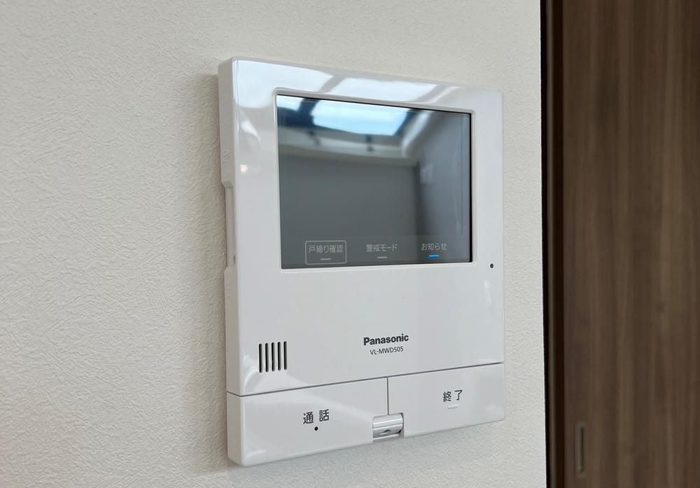 Renovated 4LDK Sekisui Heim House in Sakai, Osaka - Thumbnail 3