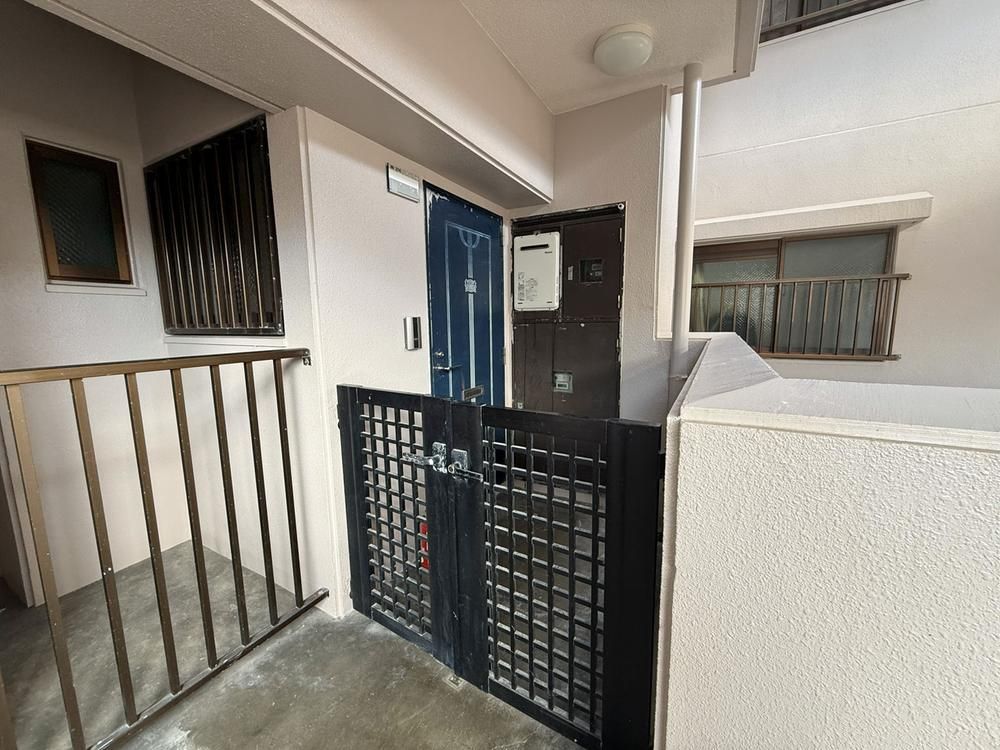 3LDK Apartment for Sale in Tsuboya, Naha, Okinawa - 62.01m2 - Thumbnail 4