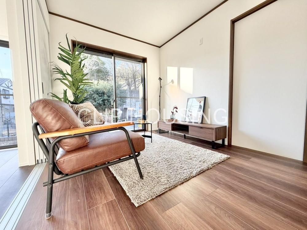 6LDK Two-Generation House in Hachioji, Tokyo for Sale - Thumbnail 2