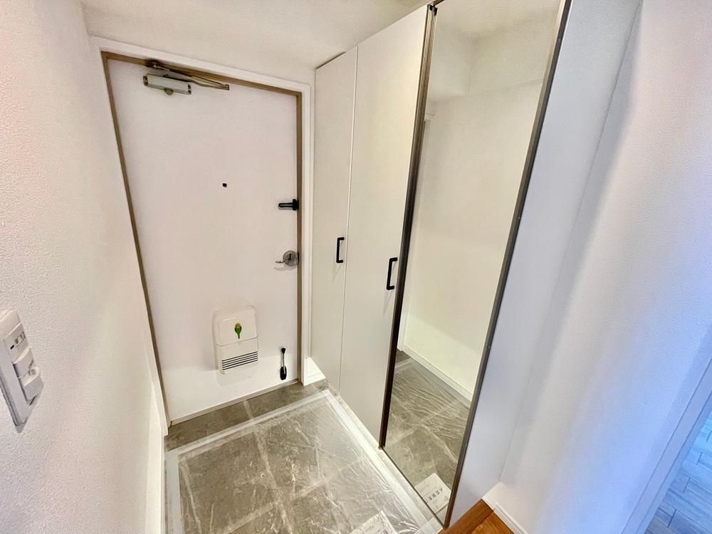 3LDK Apartment for Sale in Ebina, Kanagawa - 77.6m² - Thumbnail 3