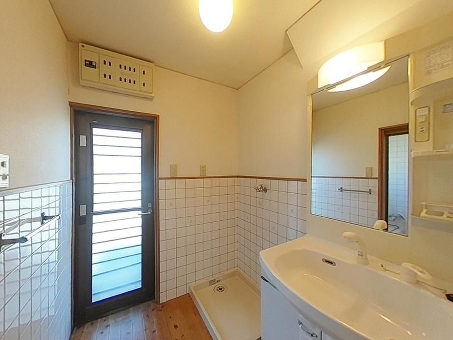 5DK Used House for Sale in Nagahama, Kochi City - 104.22 sqm - Thumbnail 3
