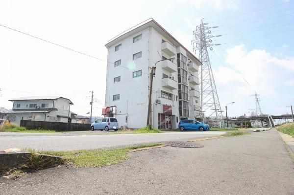 3LDK Apartment for Sale in Tsuchiura, Ibaraki near Kandate Station - Thumbnail 2