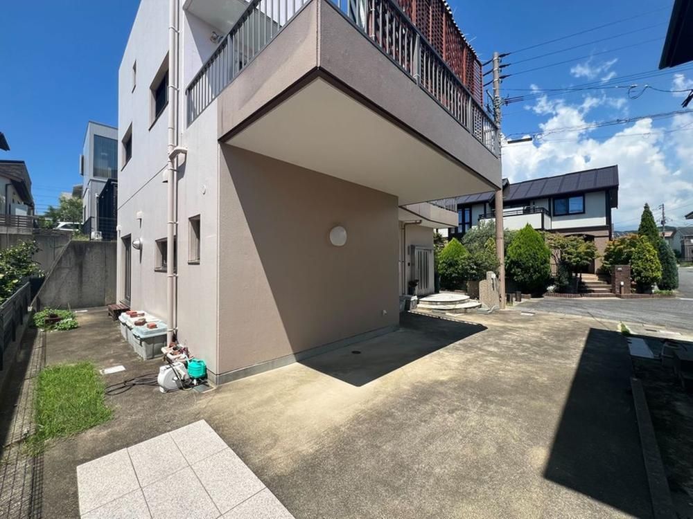 5LDK RC House with Solar Panels for Sale in Nagasaki - Thumbnail 3
