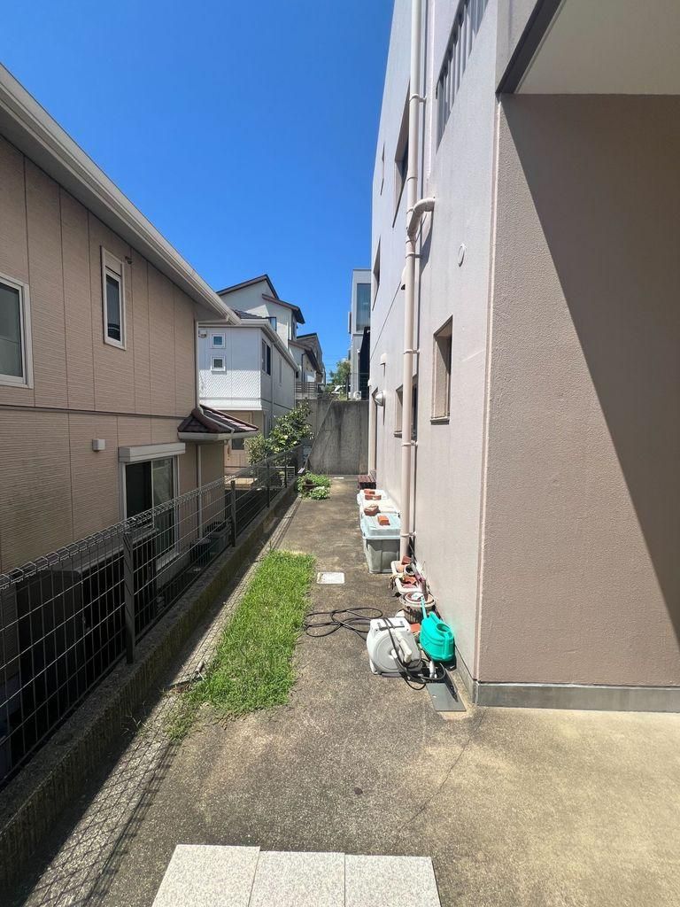 5LDK RC House with Solar Panels for Sale in Nagasaki - Thumbnail 2