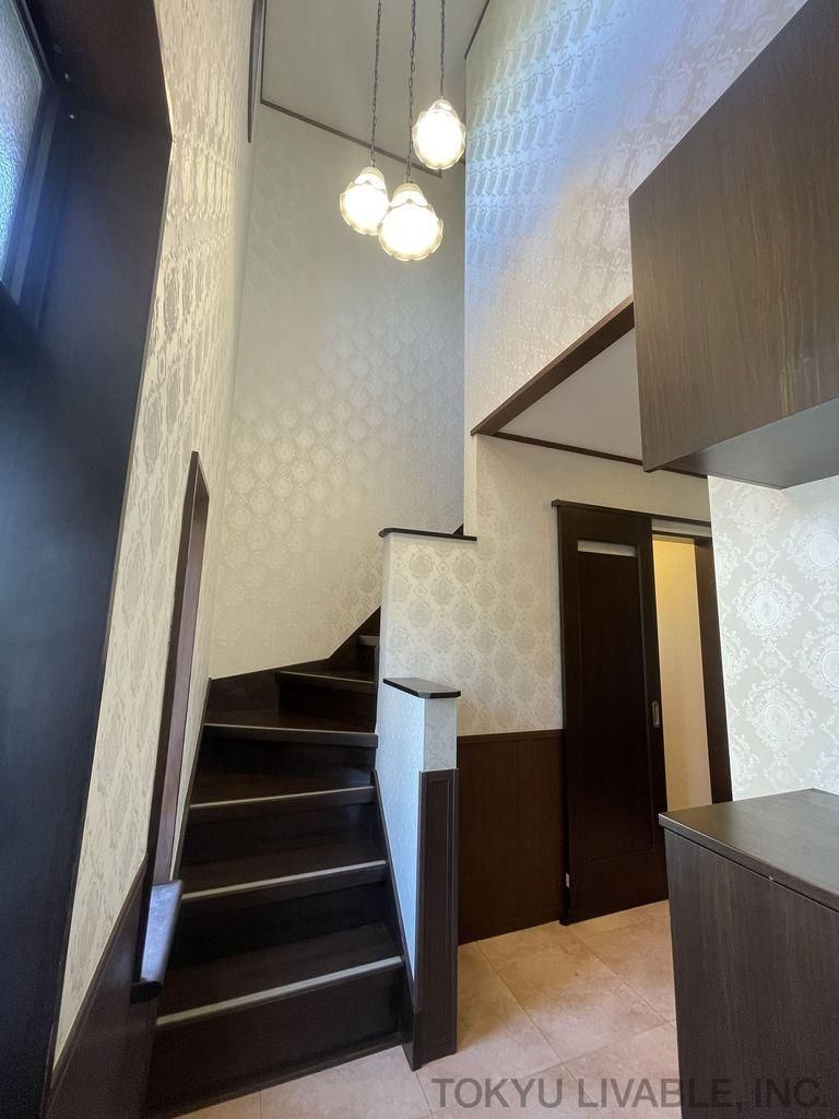 Detached House for Sale in Totsuka, Yokohama - 1LDK+S - Thumbnail 3