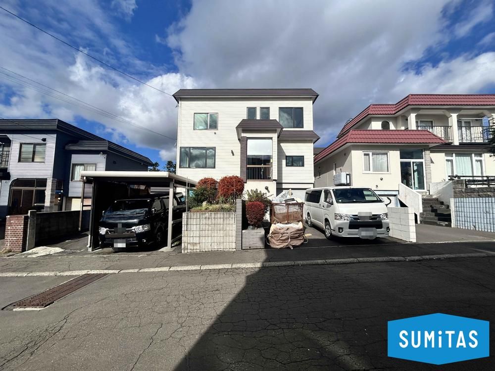 Renovated 4LDK House in Sapporo, Atsubetsu – 126.36 sqm - Thumbnail 3