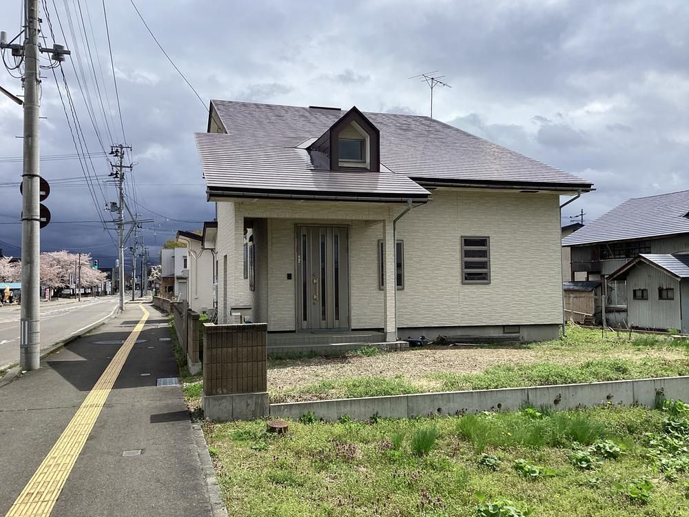 4LDK House for Sale in Kitakata, Fukushima - 125m2 on 472m2 Land - Thumbnail 3