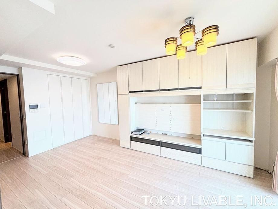 2LDK Apartment for Sale in Yamato, Kanagawa - 55.65m² - Thumbnail 3