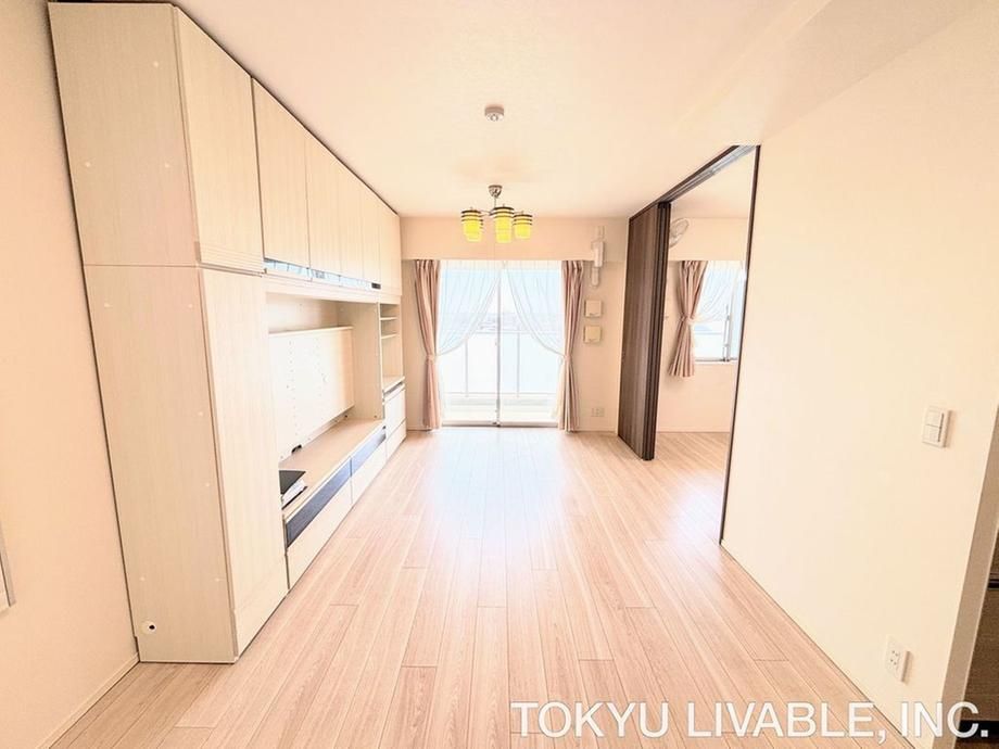 2LDK Apartment for Sale in Yamato, Kanagawa - 55.65m² - Thumbnail 4