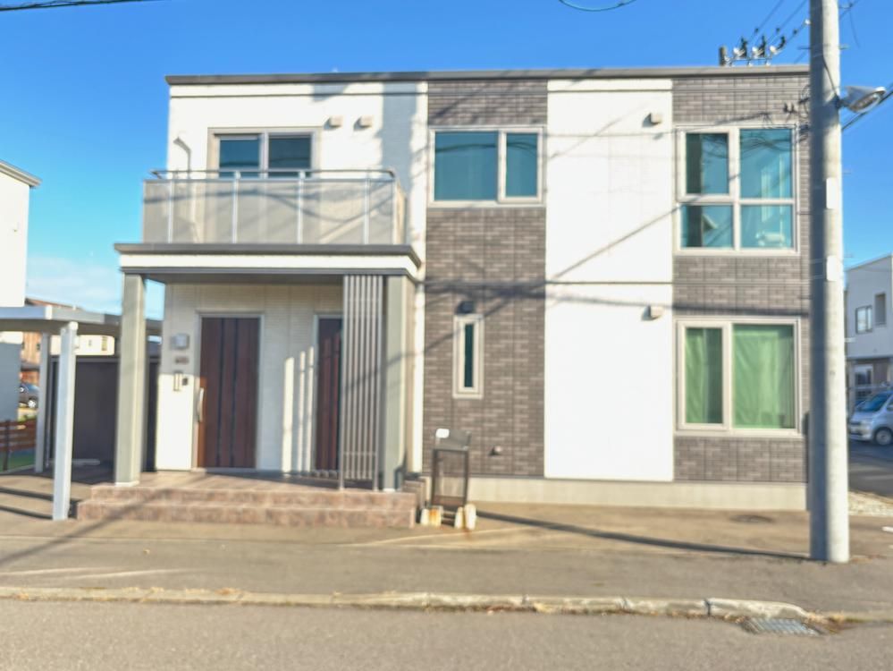 5LDK Multi-Generational House for Sale in Ishikari, Hokkaido - Thumbnail 2