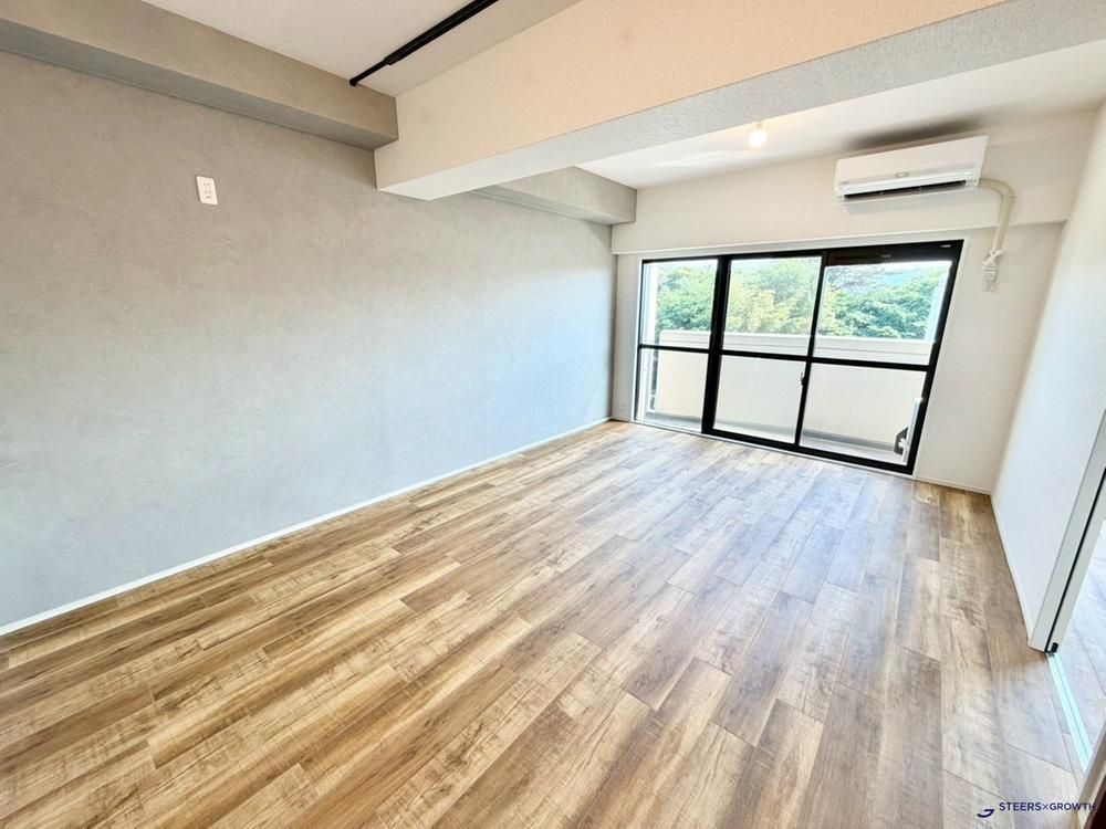 Renovated 3LDK Apartment for Sale in Kokurakita, Kitakyushu - Thumbnail 3