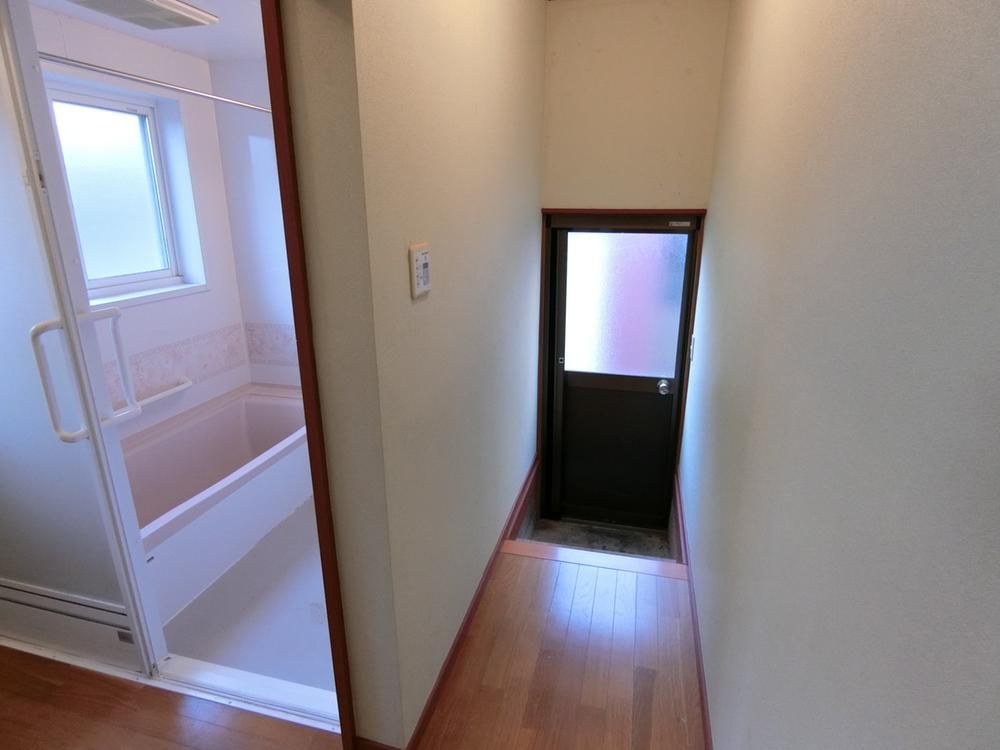 6DK House with Large Lot in Joetsu, Niigata - 4.3M Yen - Thumbnail 3