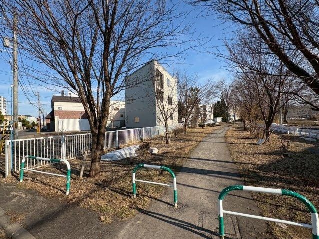 Vacant Land for Sale in Sapporo's Sumikawa, Near Jieitai-mae Station - Thumbnail 2