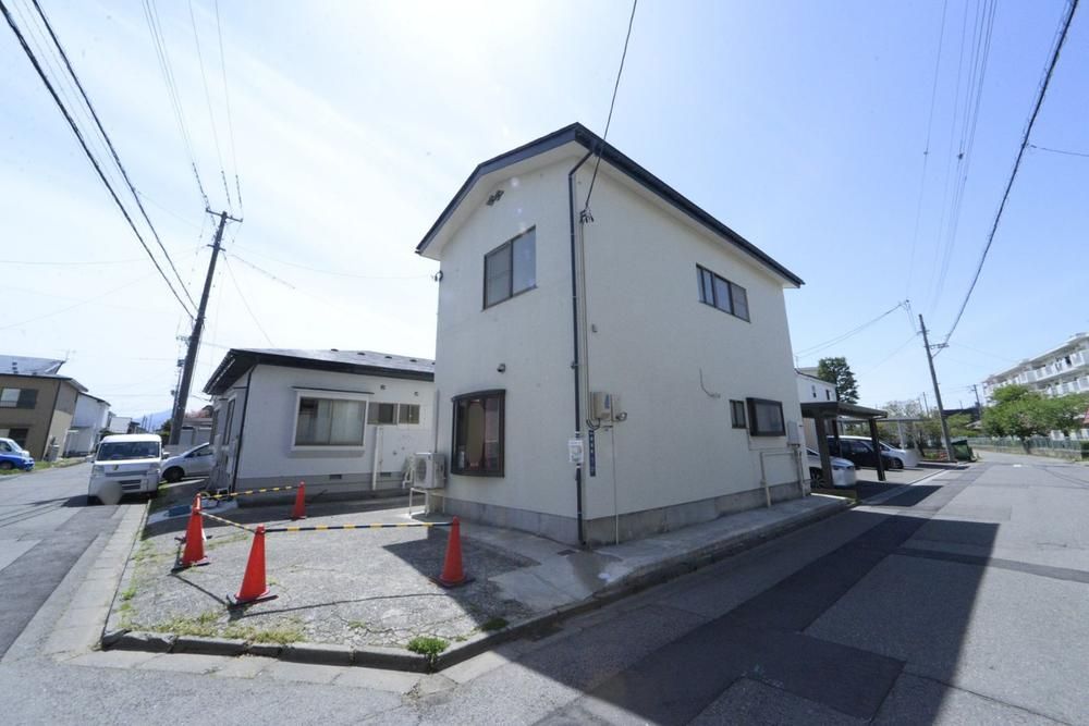 Fully Renovated 3DK House in Aizuwakamatsu, Fukushima - Thumbnail 2