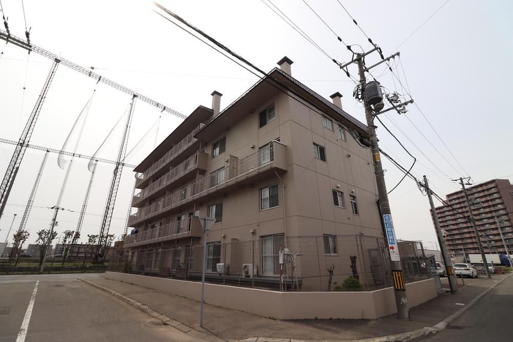 2DK Apartment for Sale in Shiroishi-ku, Sapporo, Hokkaido - Thumbnail 4