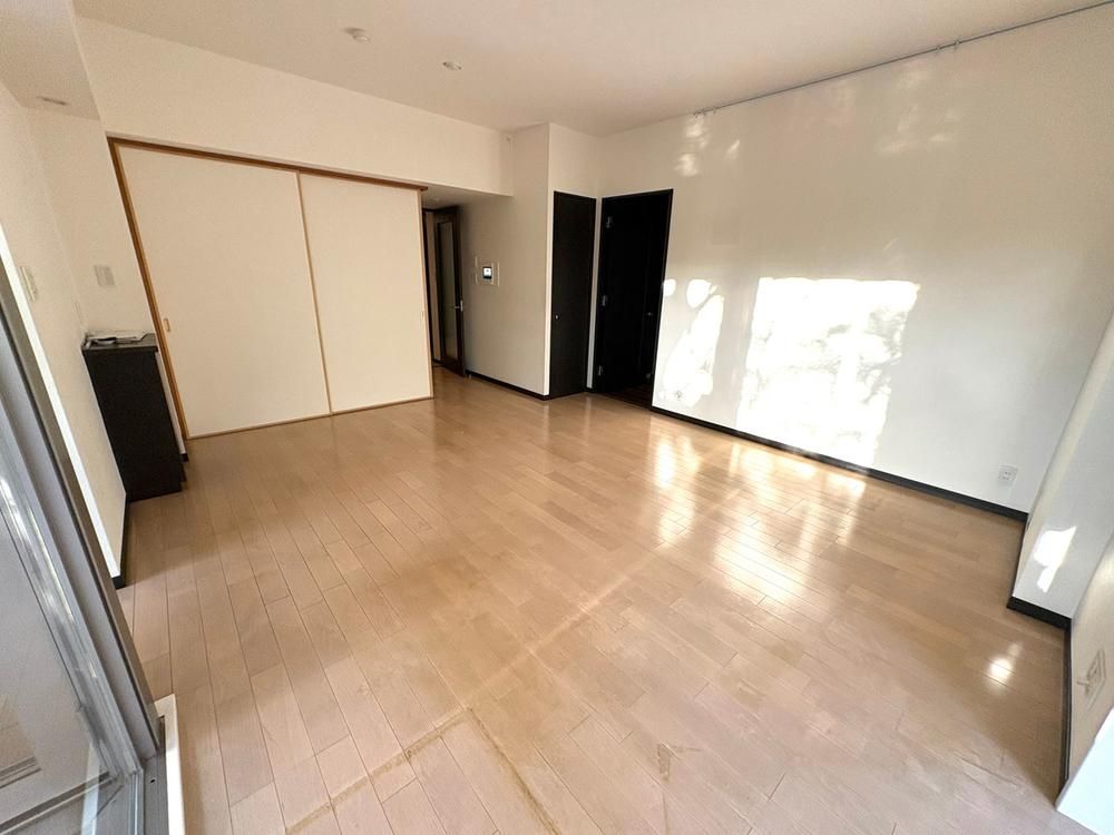 4LDK Apartment for Sale in Takatsu-ku, Kawasaki, Kanagawa - Thumbnail 4