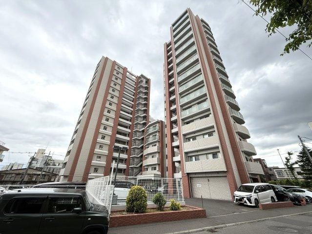 Alpha Court Shiroishi Condominium in Sapporo Shiroishi Ward - Thumbnail 4
