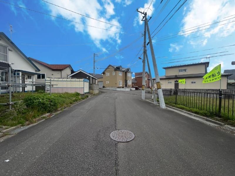 4LDK House for Sale in Hakodate with Garden and Parking - Thumbnail 4