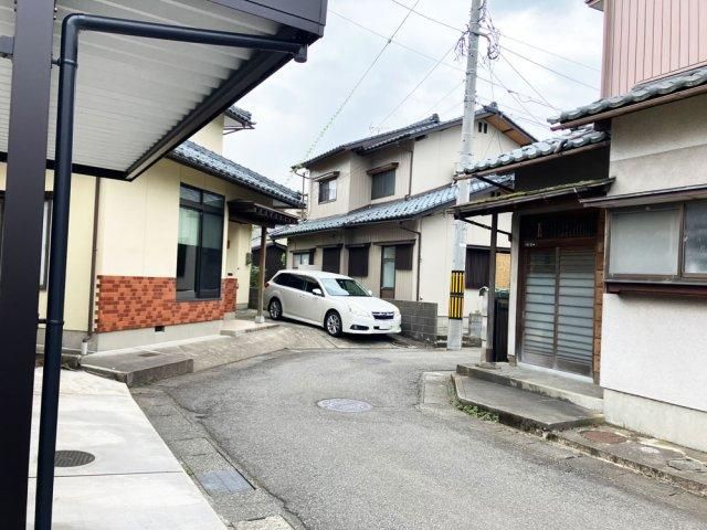 Land for Sale in Kita Yotsui-cho, Fukui City - 147.51 sqm Corner Lot - Image 1