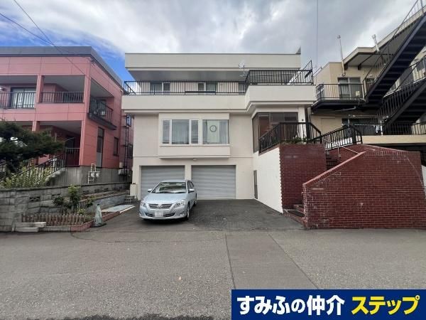 4LDK+S House in Higashi-ku, Sapporo - 313m2 - Thumbnail 3