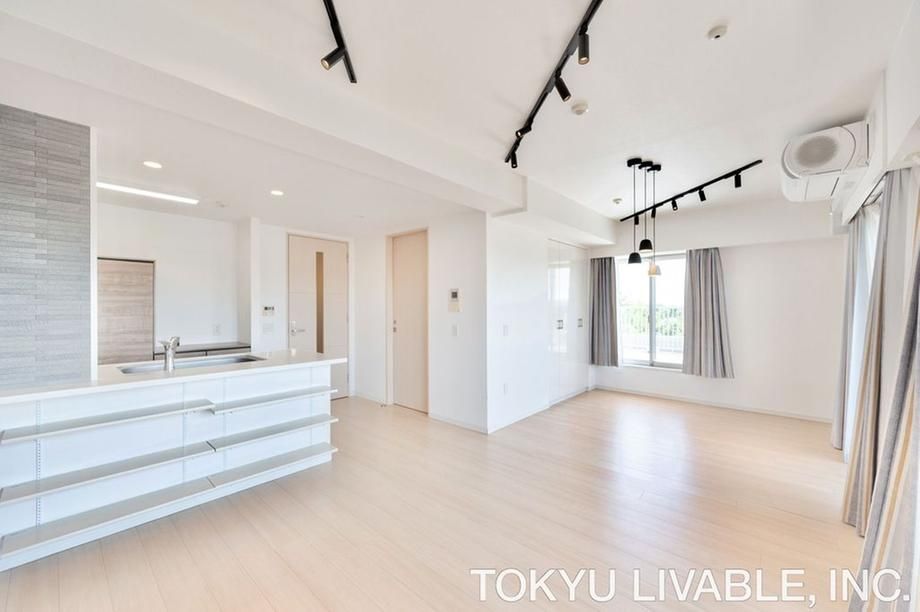 2LDK Apartment for Sale in Kawasaki, Kanagawa - 64.71 sqm - Thumbnail 3