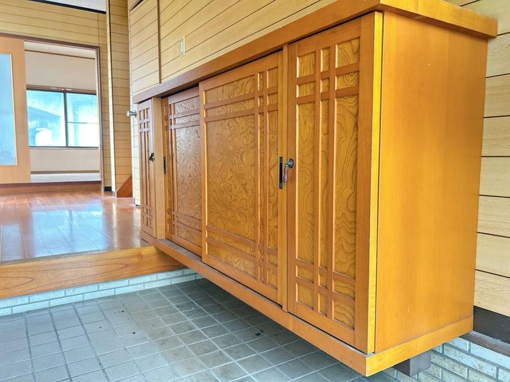 Renovated 5LDK Detached House in Toyota City Near Mikawa-Yahata Station - Thumbnail 4