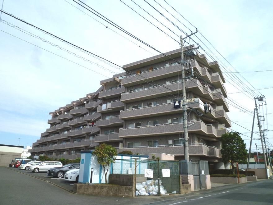 Renovated 3LDK Apartment in Ebina, Kanagawa - Thumbnail 2