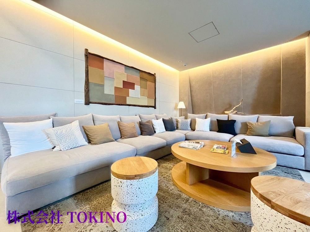 3LDK Top Floor Apartment in Toyosaki Tomigusuku Okinawa - Thumbnail 3
