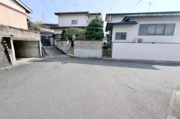 4DK House for Sale in Taihaku-ku, Sendai, 345.93 sqm Land - Thumbnail 3