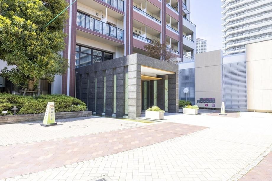 2LDK Apartment for Sale in Nakamaruko, Kawasaki City - Thumbnail 3