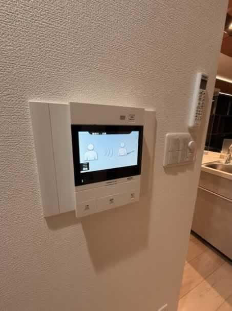 Renovated 3LDK Apartment in Central Sapporo, Hokkaido - Thumbnail 2