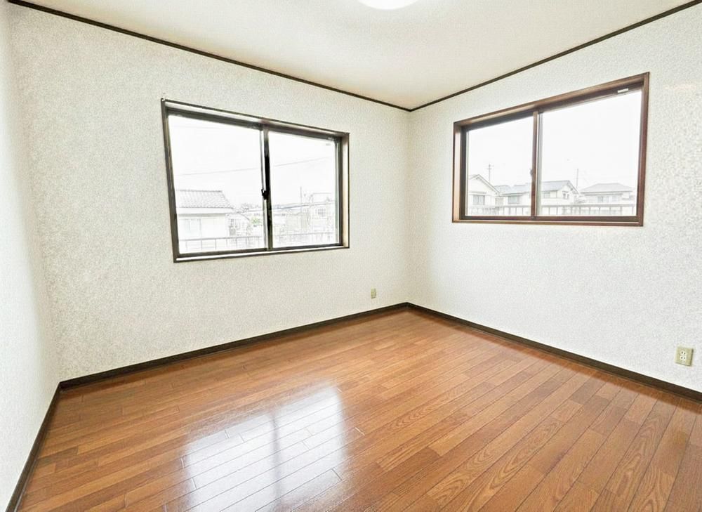4LDK House for Sale in Hachioji, Tokyo - 175m² Land - Thumbnail 3