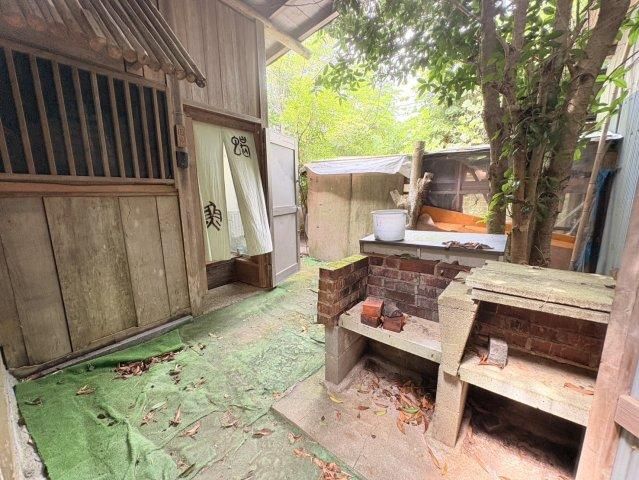 2LK Detached House in Katsuura with Large Land 298 sqm - Thumbnail 2