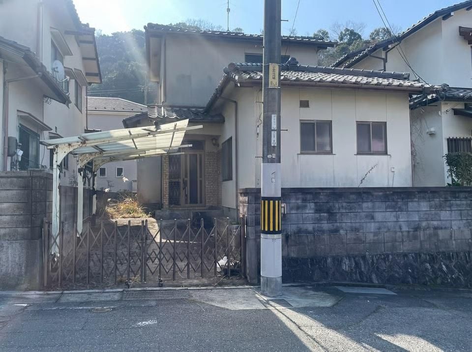 Land for Sale in Koitaizako, Hiroshima - 132.2m² Plot - Thumbnail 2