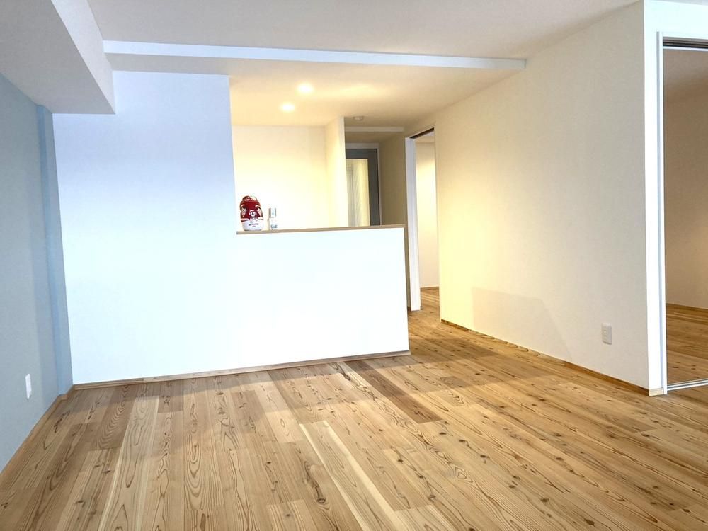 Renovated 2LDK Apartment in Sapporo, Hokkaido - 64.37m² - Thumbnail 4
