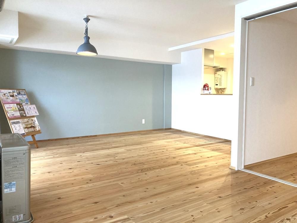 Renovated 2LDK Apartment in Sapporo, Hokkaido - 64.37m² - Thumbnail 3