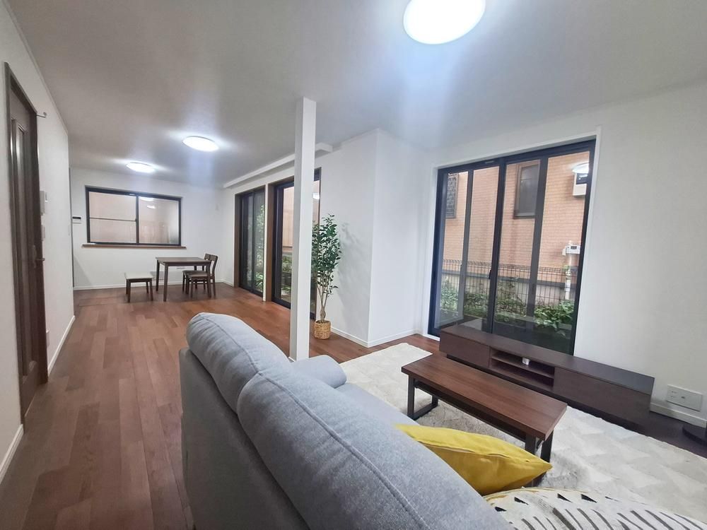 Renovated 3LDK Detached House in Tama City, Tokyo - Thumbnail 4