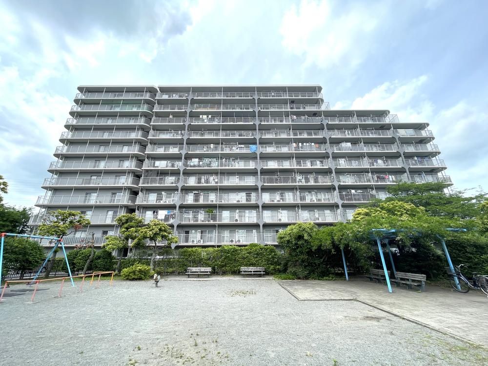 2LDK Apartment for Sale in Saitama City, Kita Ward - 66 sqm - Thumbnail 3
