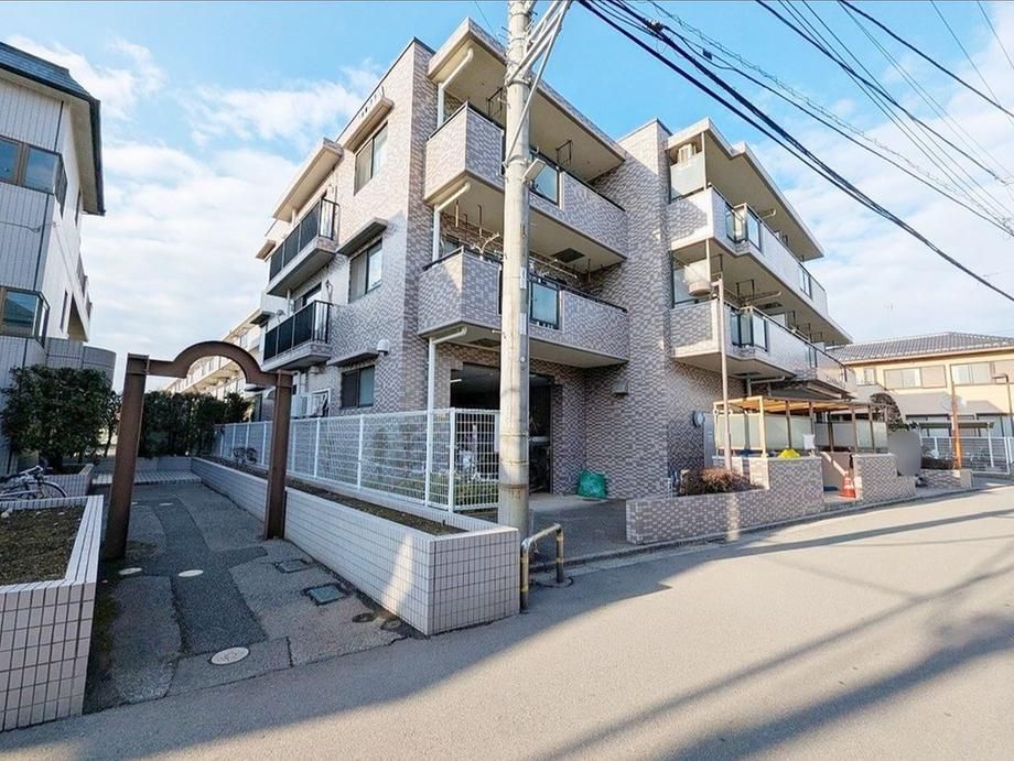 3LDK Apartment for Sale in Funabashi, Chiba - 68.2m2 with Private Garden - Thumbnail 3
