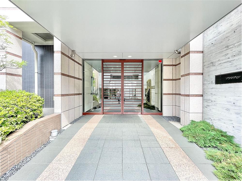 Renovated 3LDK Apartment Near Chuo Rinkan Station, Yamato - Thumbnail 3
