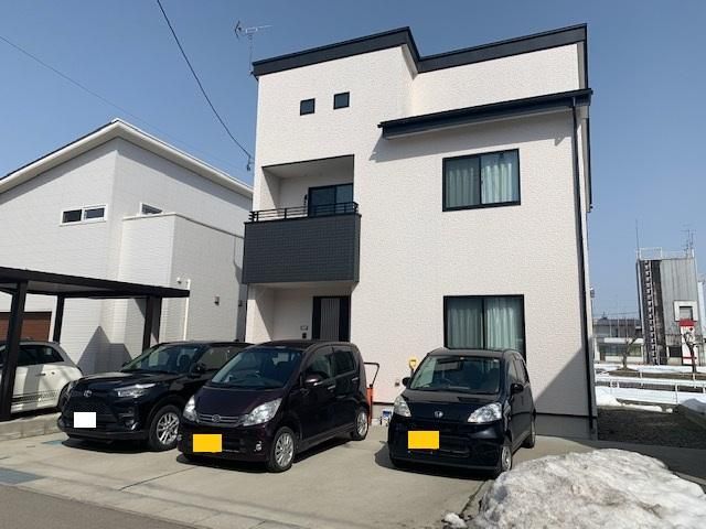 Near-New 3LDK+S Detached House with Solar Panels in Aizuwakamatsu - Thumbnail 3