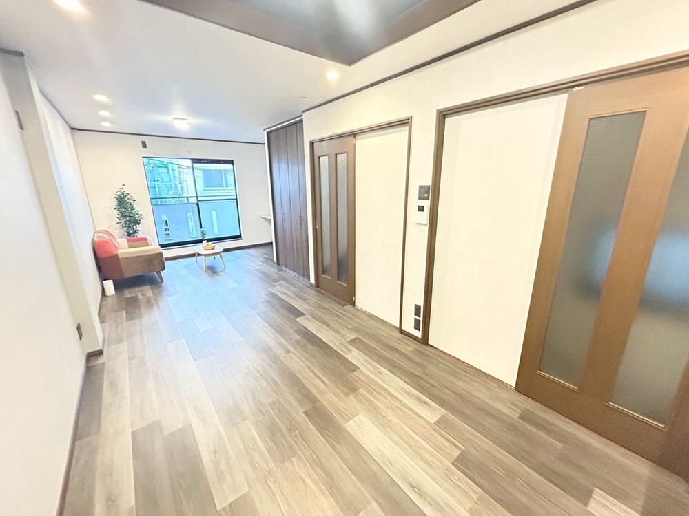 Renovated 4LDK House in Kita Ward, Osaka - Thumbnail 4