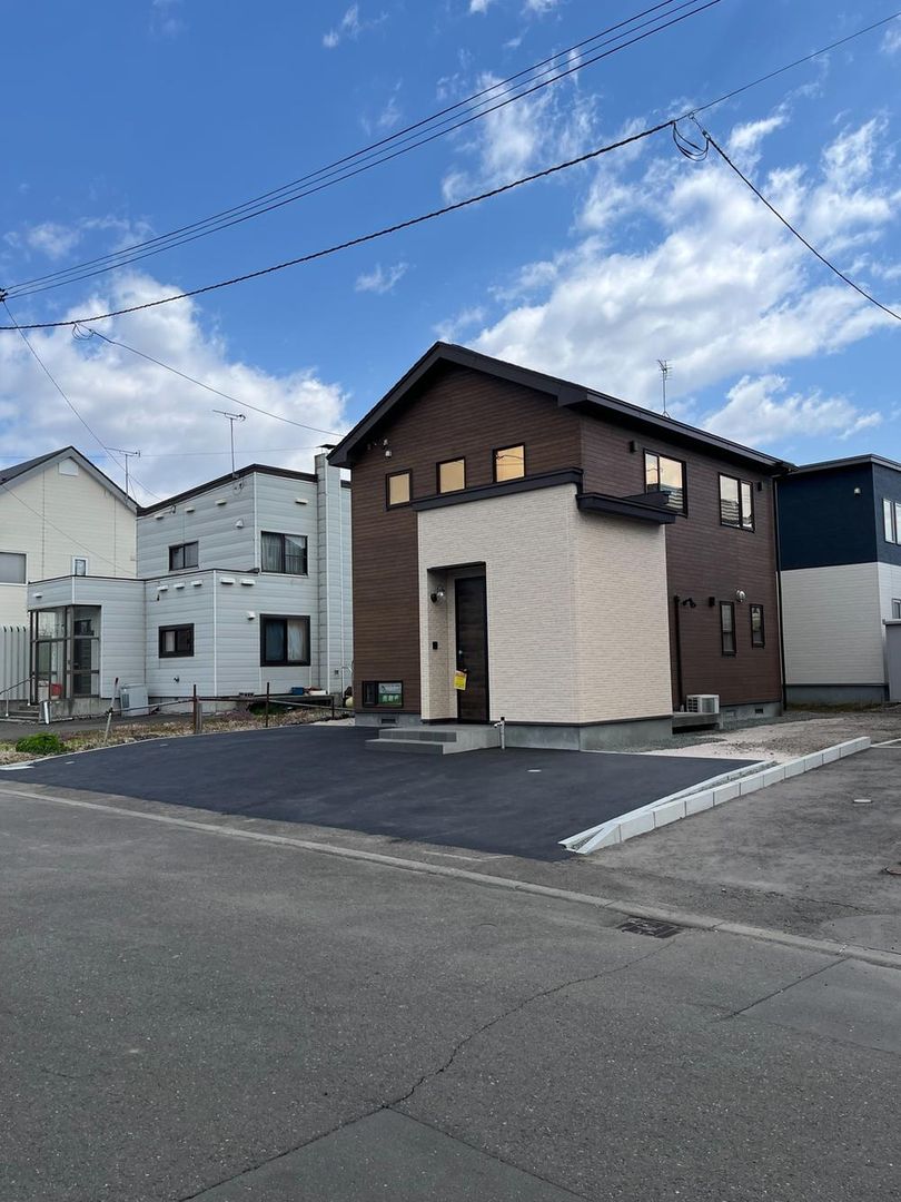 4LDK+S House for Sale in Ebetsu, Hokkaido - 101.48m2 - Thumbnail 2