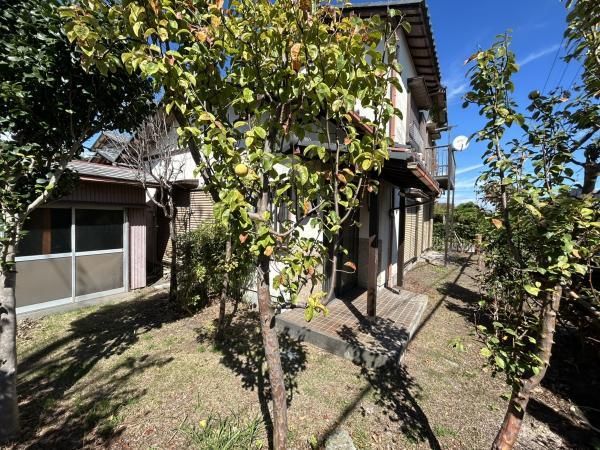 5DK House on Large Corner Lot Near Yosu Station in Shizuoka - Thumbnail 3